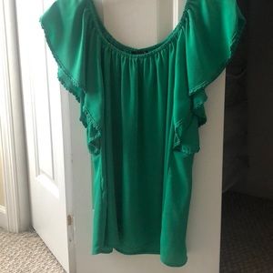 Flowy green top